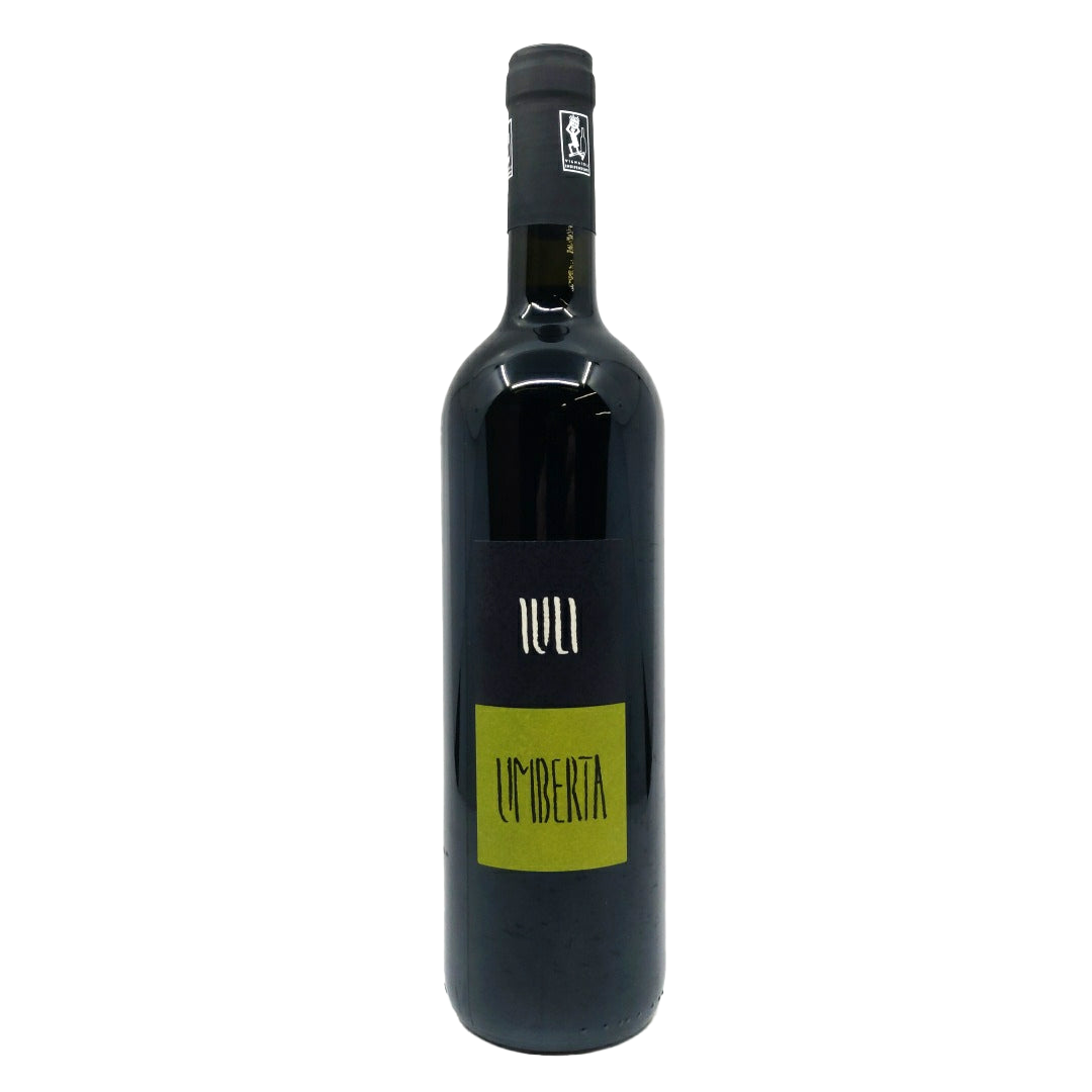Wine bottle with black label and yellow square on a white background