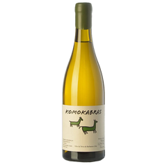 Wine bottle with 'Komokabras' label on a white background